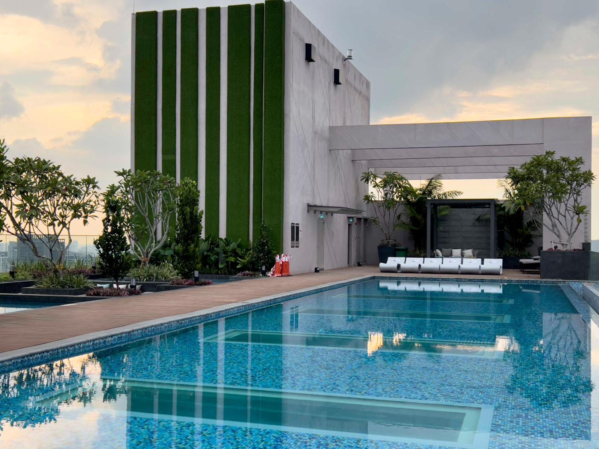 Sky Pool Suites Kl Sentral - Riveria City Kuala Lumpur Exterior foto