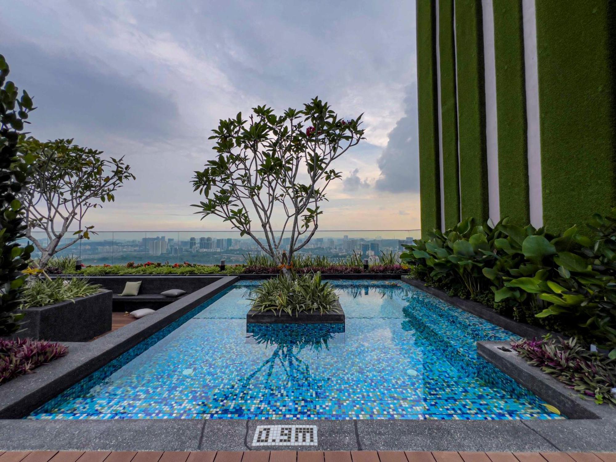 Sky Pool Suites Kl Sentral - Riveria City Kuala Lumpur Exterior foto